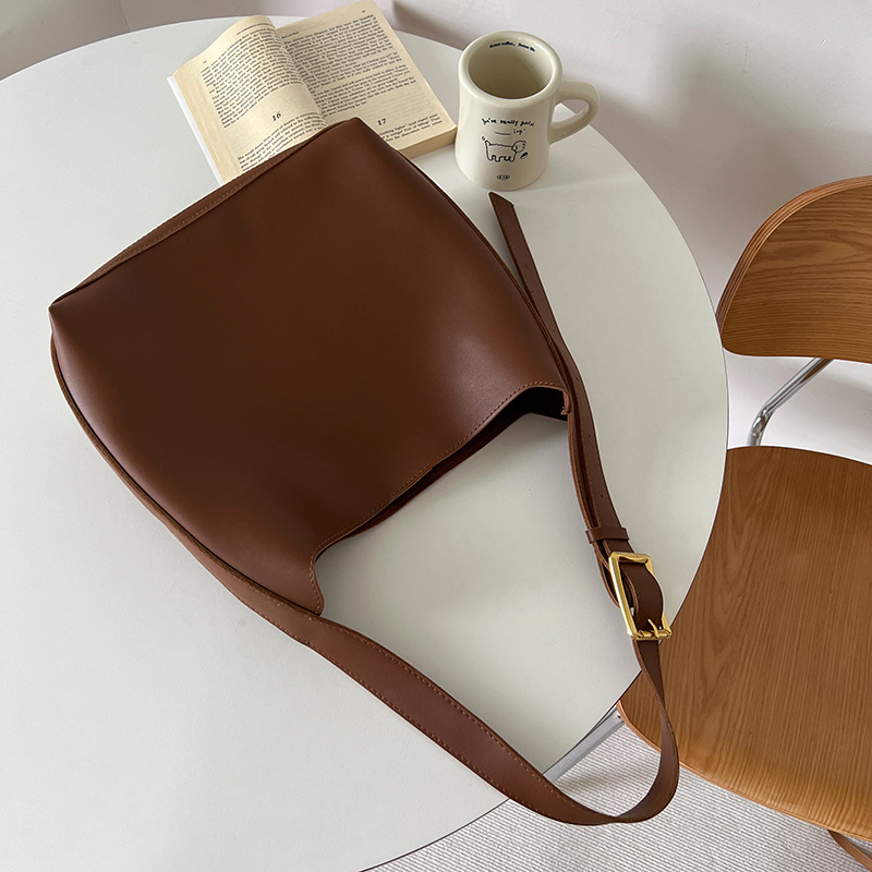 Women's Shoulder Bag Solid Fashion Handbag Crossbody Bag Women's Minimalist PU Leather Bag