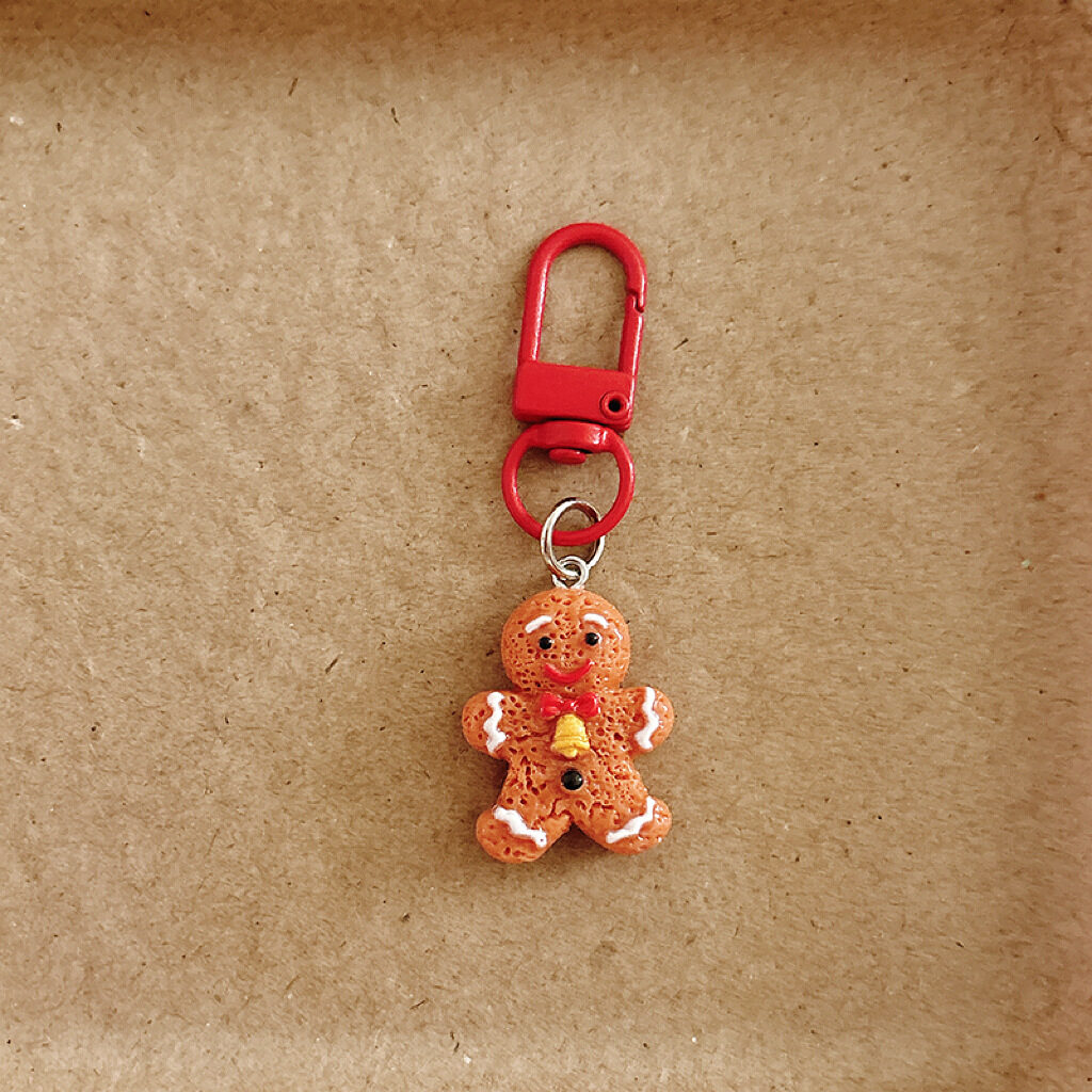 Christmas Resin Keychain Charms Santa Wreath Stocking Tree Gingerbread Holiday Bag Pendant Festive Gift Accessories