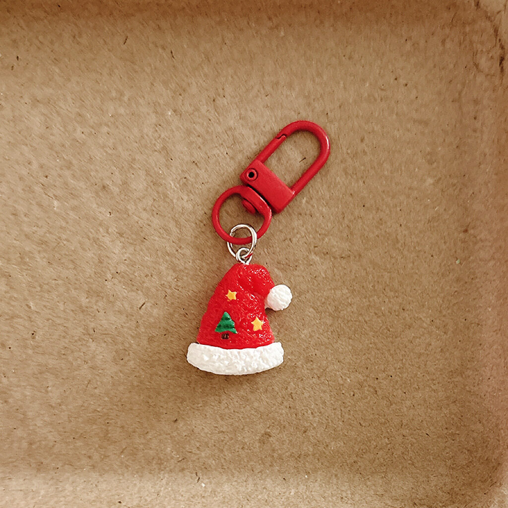 Christmas Resin Keychain Charms Santa Wreath Stocking Tree Gingerbread Holiday Bag Pendant Festive Gift Accessories
