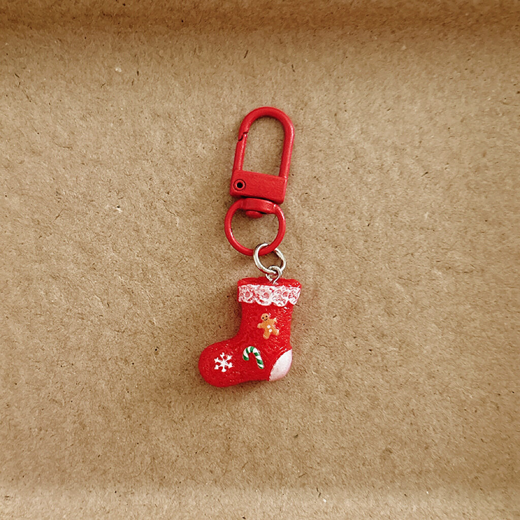 Christmas Resin Keychain Charms Santa Wreath Stocking Tree Gingerbread Holiday Bag Pendant Festive Gift Accessories